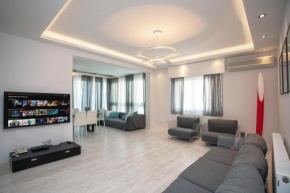 Mayra Seafront Luxury Apartment (BREAKBOOKING-CY)